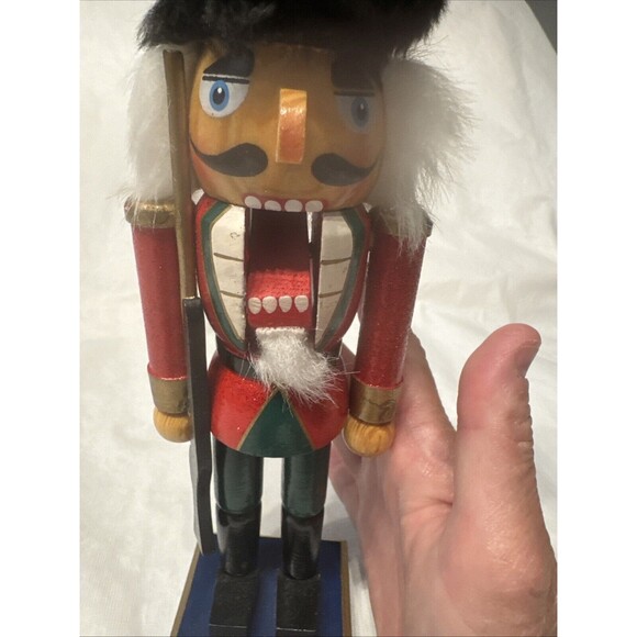 Nice Handmade Christmas Wooden Nutcracker Soldier w/ Rifle Gun 10-1/2” Tall - Picture 6 of 10